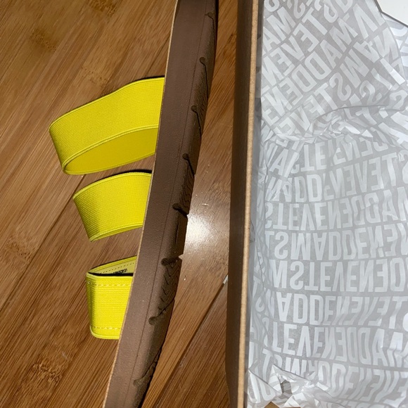 Brand new Steve Madden sandals - Picture 6 of 6